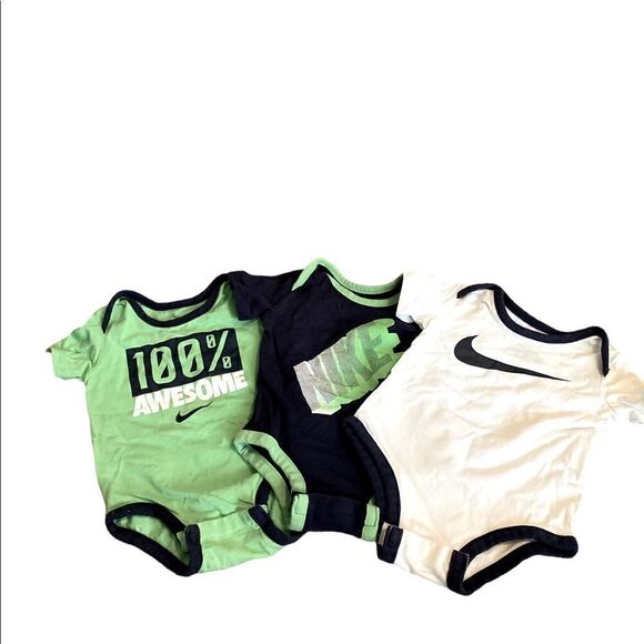 Nike Onesie Bundle 0-3 Months - Picture 1 of 5